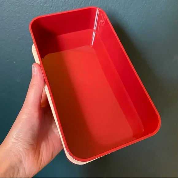 Cute Bon Appetit Hawaiian Shark and Chick Print Double Layer Lunch Box - Picture 6 of 6